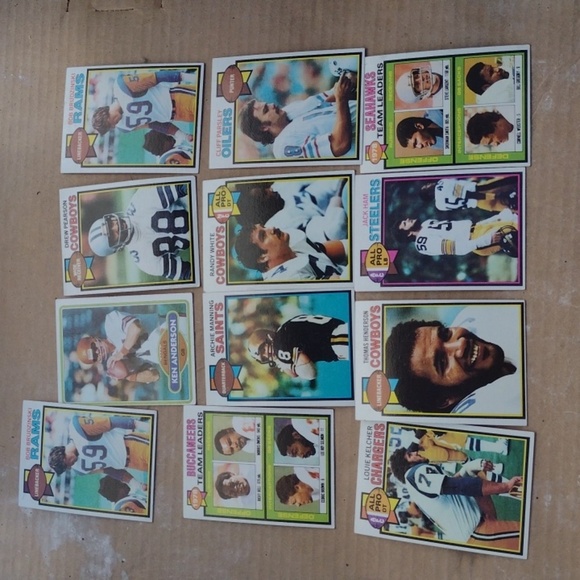 1970's Football Cards - Picture 1 of 4